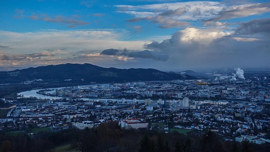 © Siegfried Schlager Blick nach Linz City vom Pöstlingberg. (Siegfried Schlager)