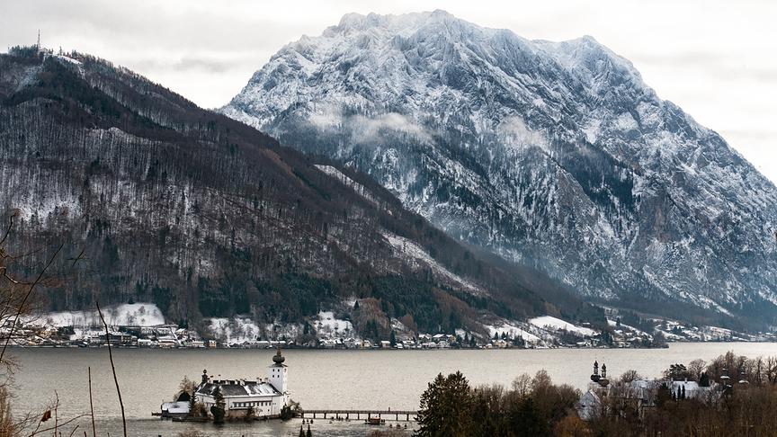 © Fuchshuber Friedrich Traunstein, Traunsee und Schloß Orth. (Fuchshuber Friedrich)