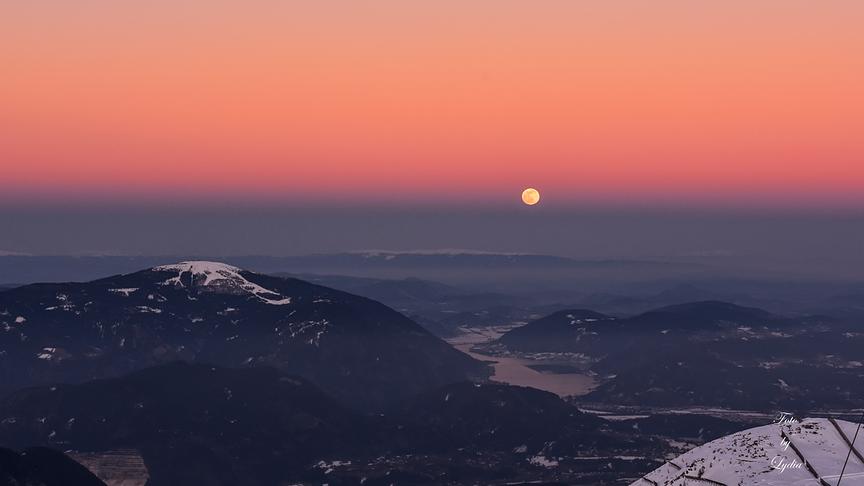 © Unterrainer Lydia Nach dem Mondaufgang zur rosa/blauen Stunde. (Unterrainer Lydia)