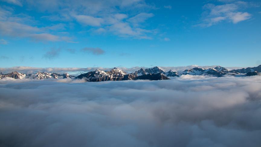 © Erich Jehart Tiefer Nebel vom Venet aus gesehen bei Sonnenaufgang. (Eric Jehart)