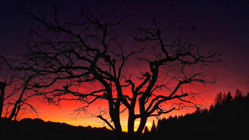 © Thomas Kaiser Sonnenuntergang am "Monte Maroni". (Thomas Kaiser)