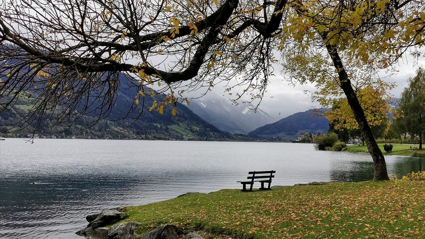 © Georg Ackerer In der Ruhe liegt die Kraft (herbstliche Stille am Zeller See). (Georg Ackerer)
