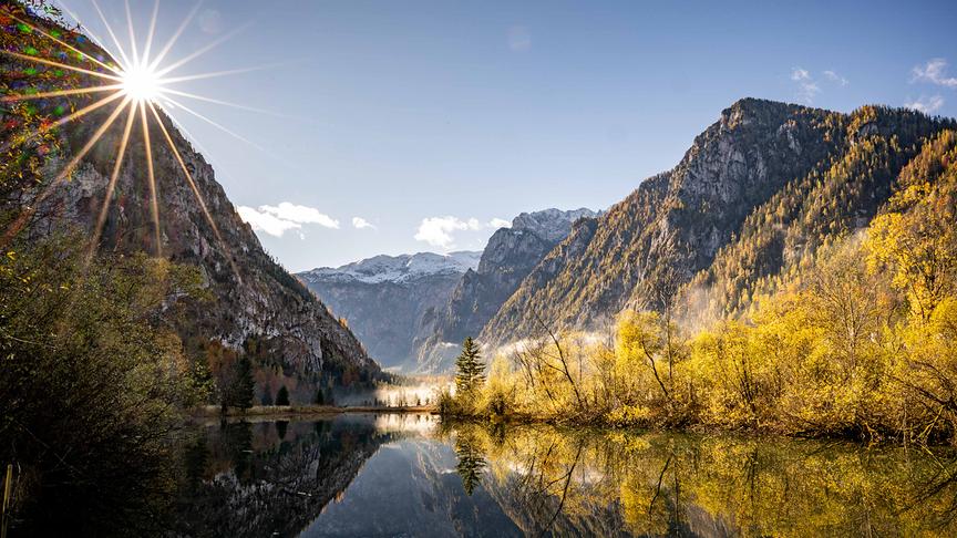 © Harald Haselsteiner Sonnenaufgang in den Wildalpen am Brunnsee (Harald Haselsteiner)