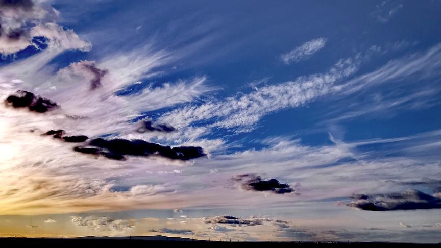 Interessante Wolkengebilde heute am Morgenhimmel Kleinhadersdorf (Gerti Portisch)