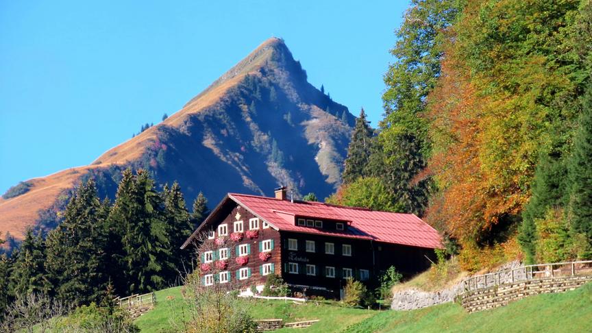 Herbst in Mittelberg im Kleinwalsertal (Hans Ter Braak)