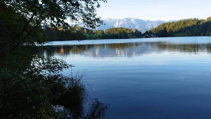 © Peter Arnet Gleinkersee mit Blick auf Hohen Nock (Peter Arnet)