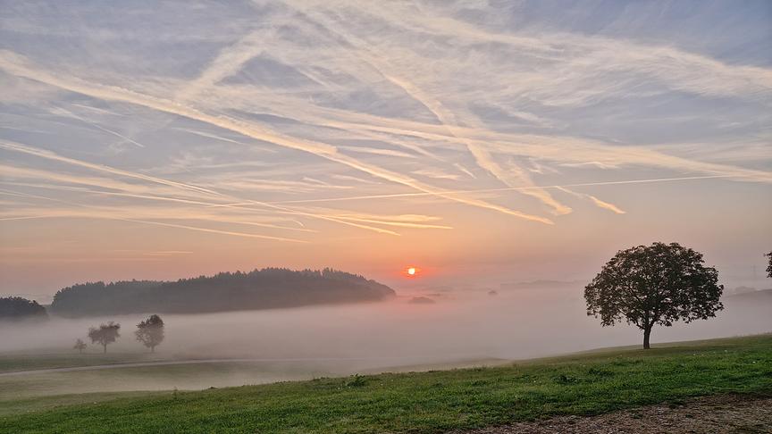© Matthias Meingaßner Sonnenaufgang über Eitzing (Matthias Meingaßner)