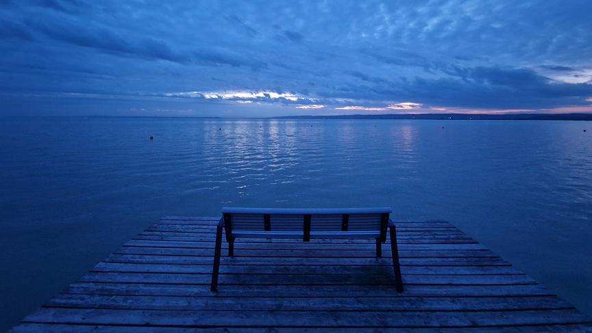 © Tibor Schachenhofer Dämmerung über dem Neusiedler See (Tibor Schachenhofer)